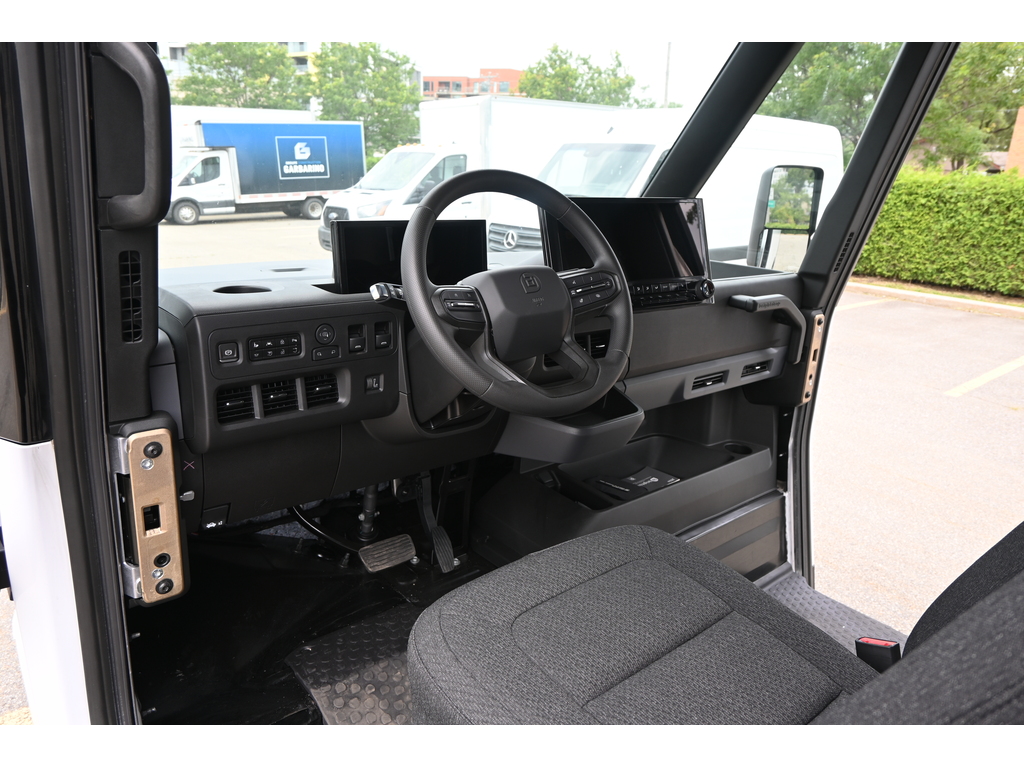 2025 Chevrolet BrightDrop 400