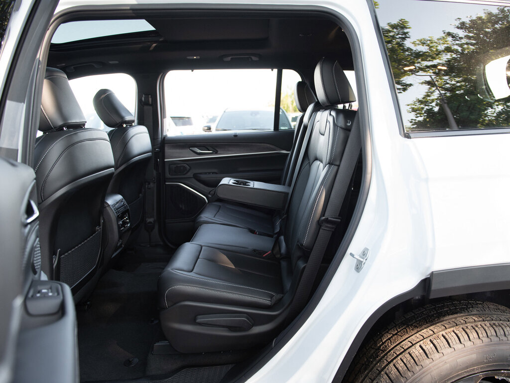 2025 Jeep Grand Cherokee L Limited 4×4