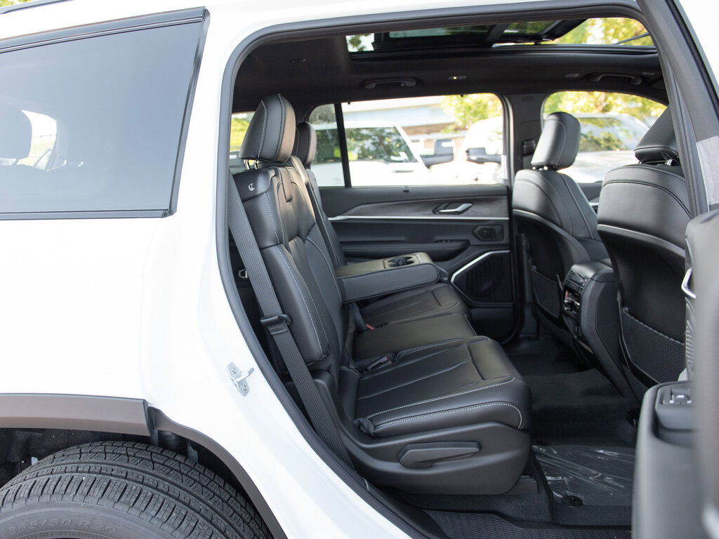 2025 Jeep Grand Cherokee L Limited 4×4