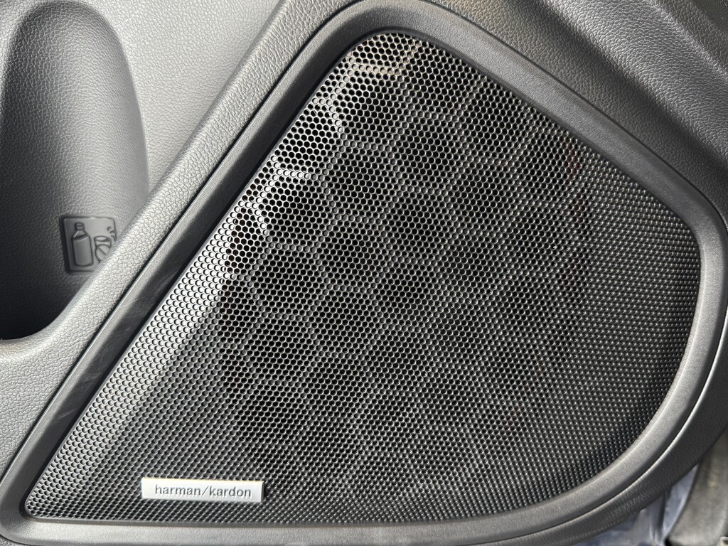 4 Subaru Outback vehicles 2025 for sale within 100km of Toronto, ON